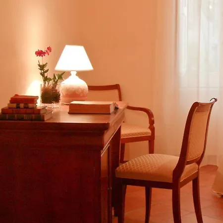L' Antico Cortile Hotel 2*