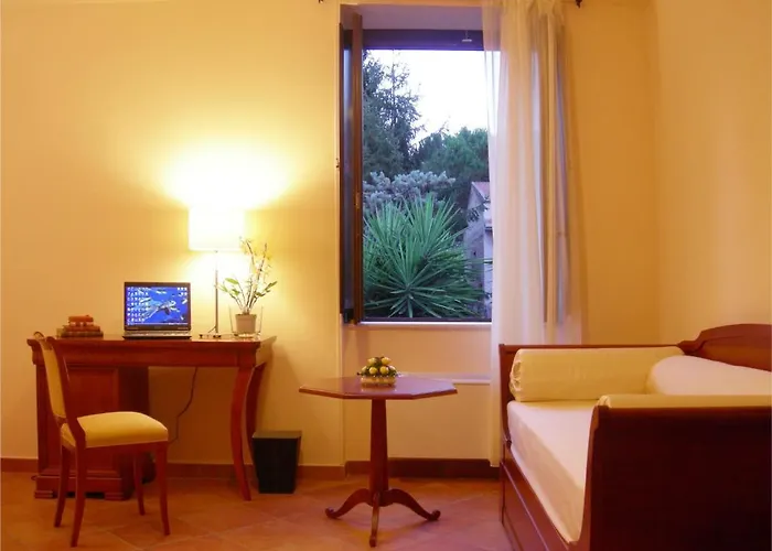 L' Antico Cortile فندق كازيرتا