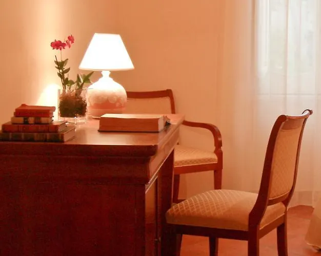 L' Antico Cortile فندق 2*